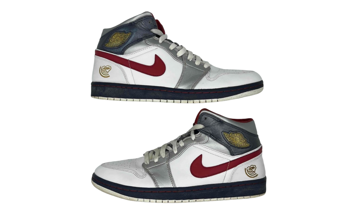 Premium Retro Fashion Essential