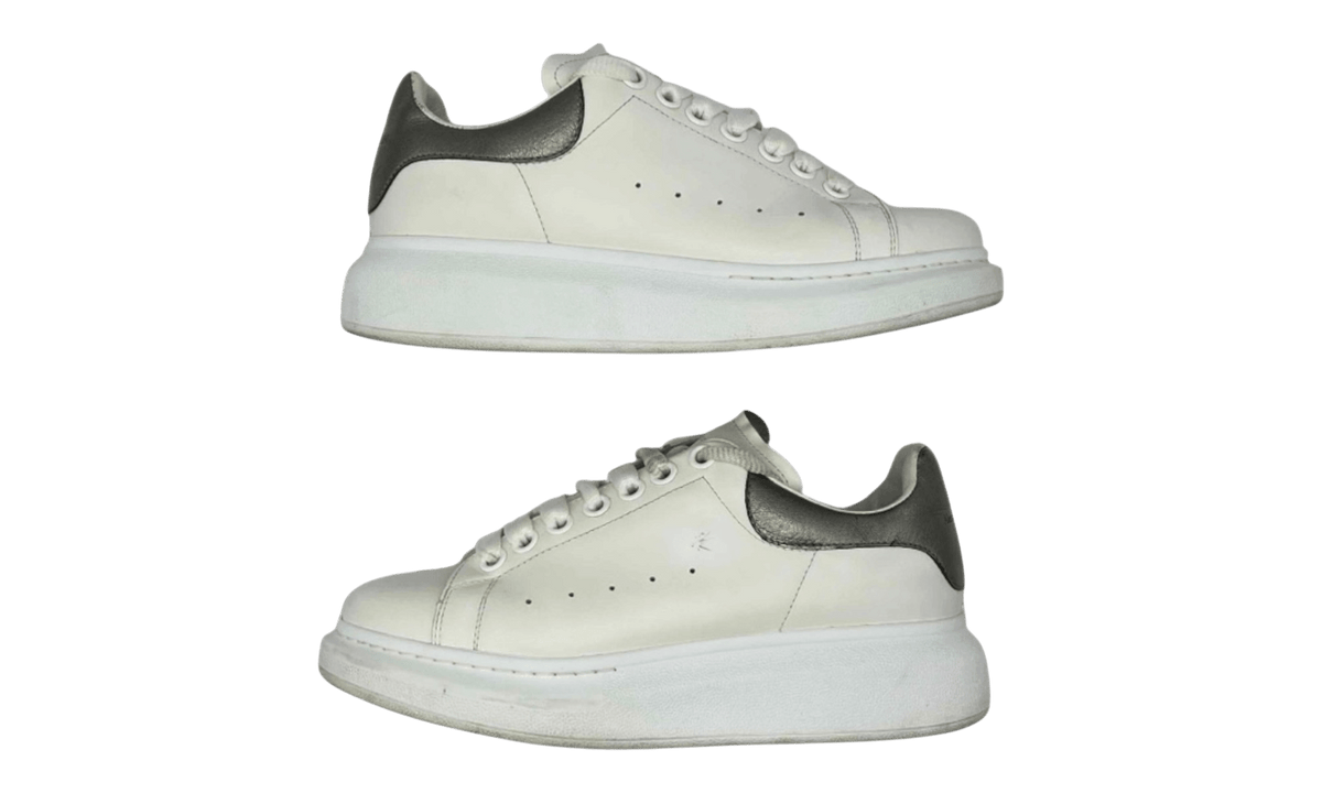 Premium White Oversized Fashion Essential