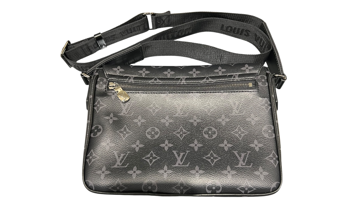 Premium Black Fashion Essential