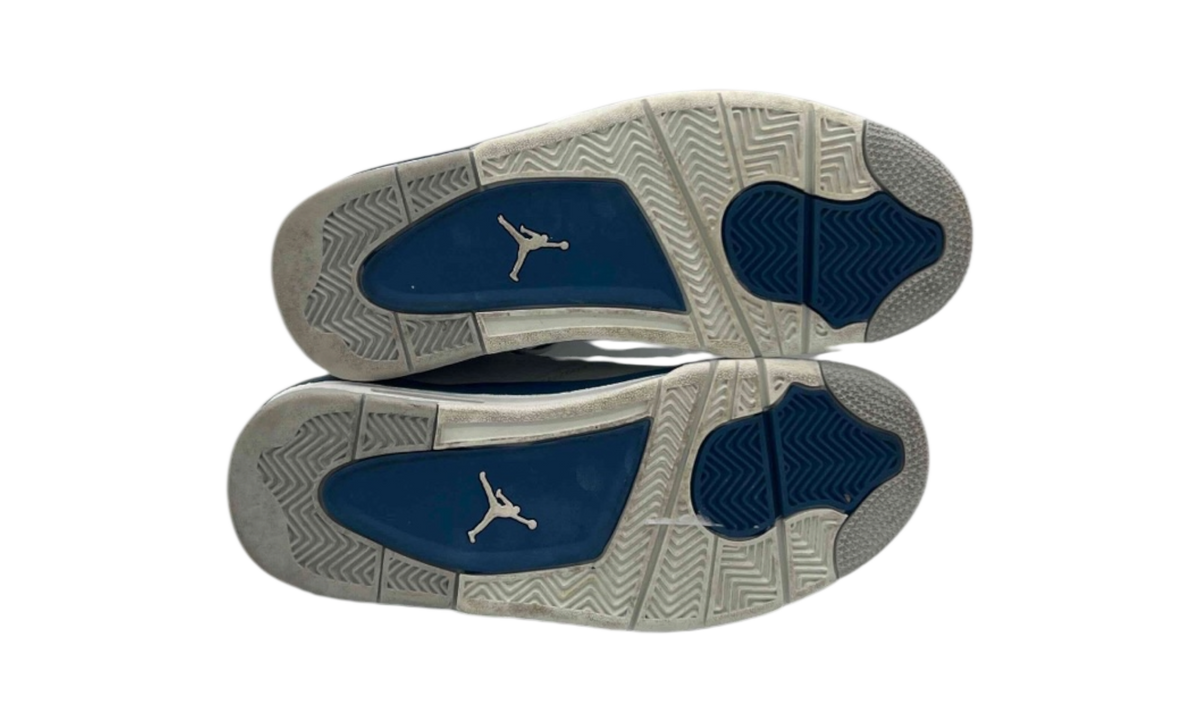 Premium Blue Retro Fashion Essential