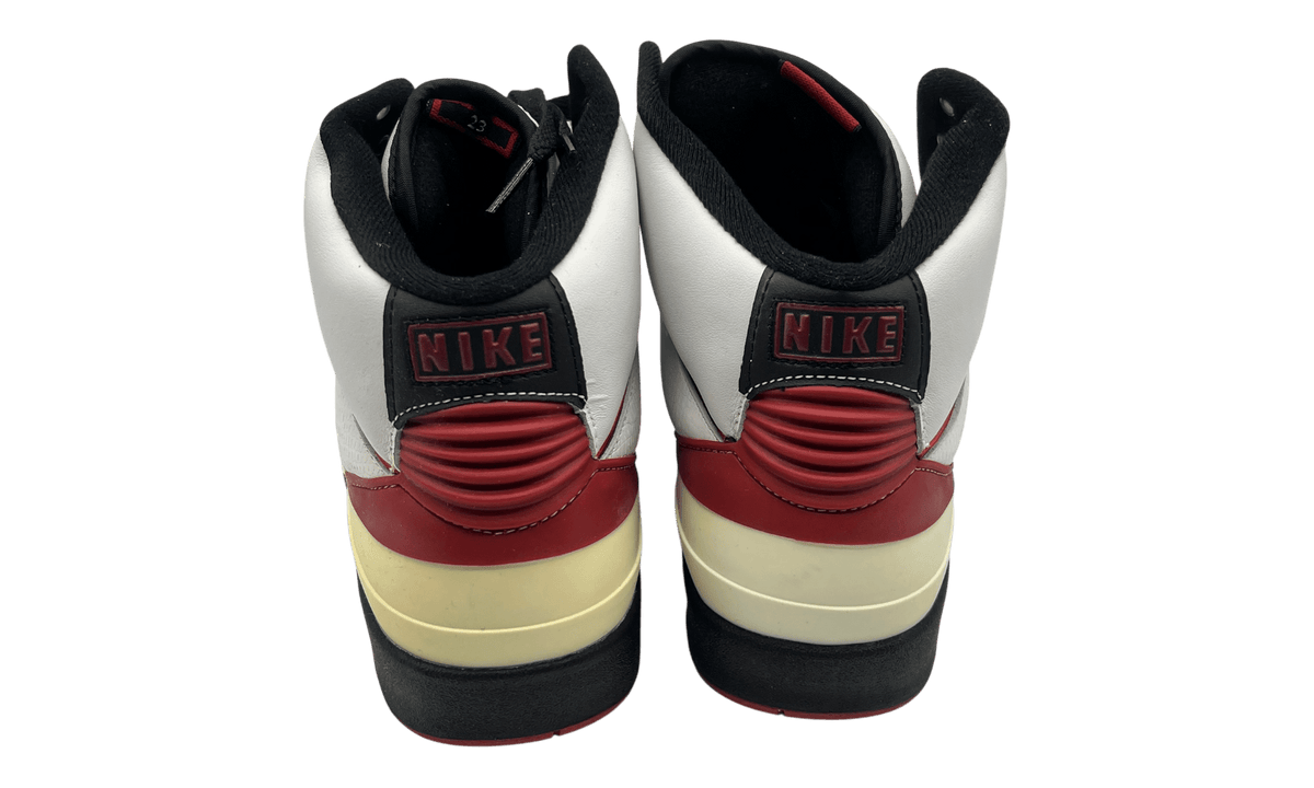 Premium White Red Retro Fashion Essential