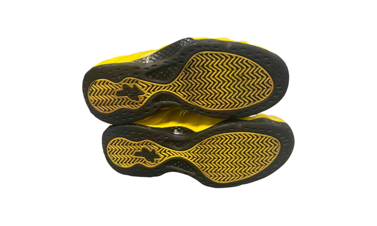 Premium Yellow Low-Top Fashion Essential