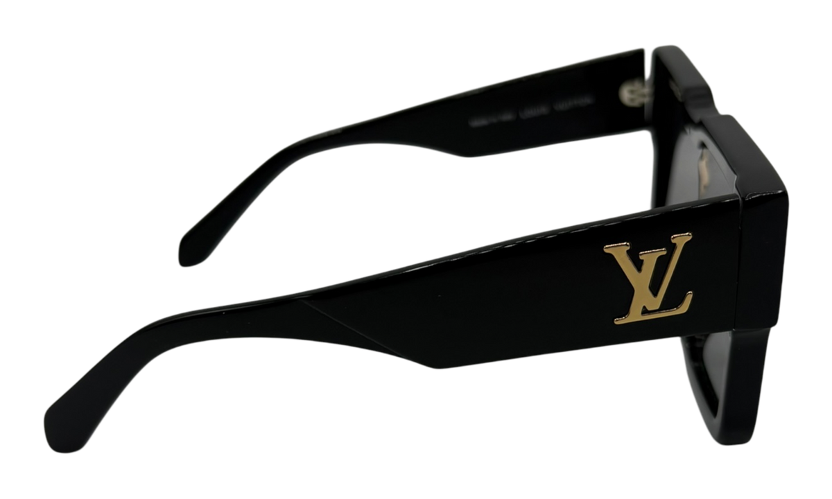 Premium Fashion Essential