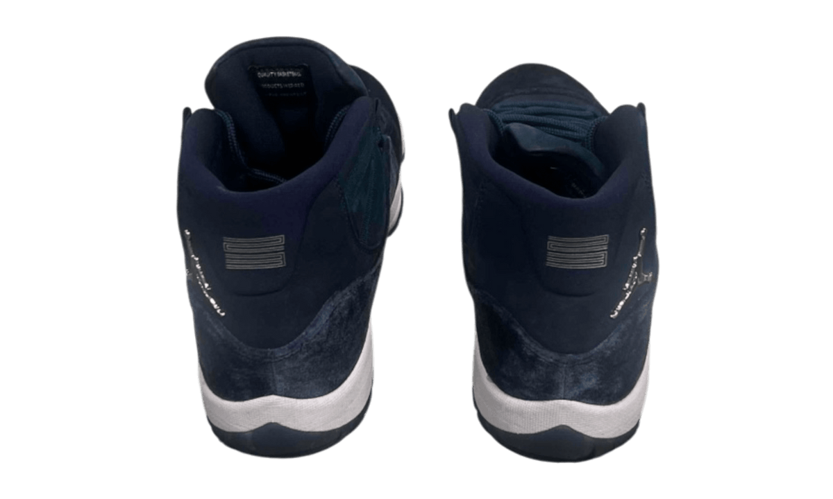 Premium Navy Retro Fashion Essential