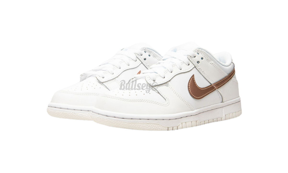 Premium White Pink Low-Top Fashion Essential