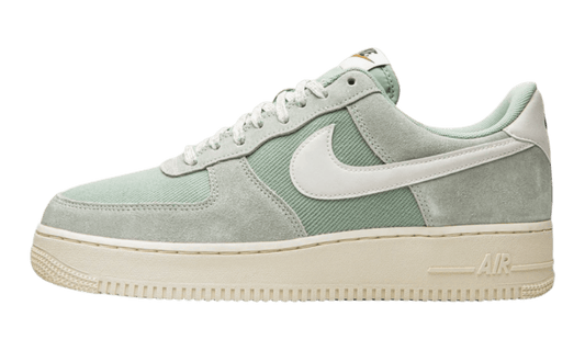 Premium Green Low-Top Fashion Essential