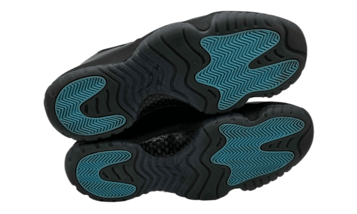Premium Blue Retro Fashion Essential