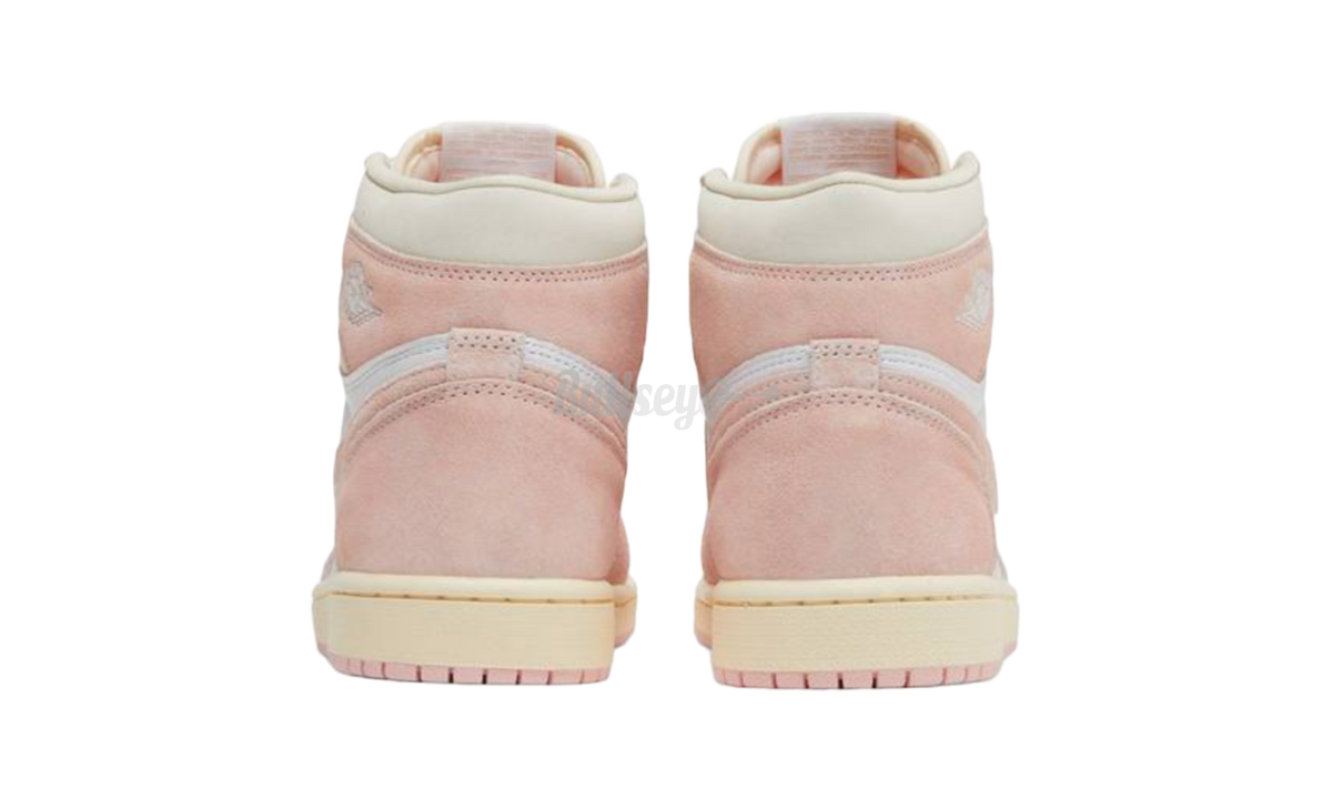 Premium Pink Retro Fashion Essential