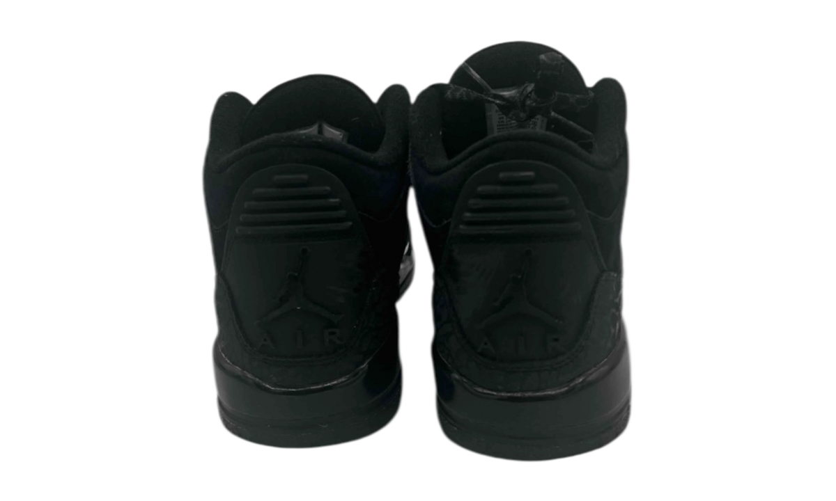 Premium Black Retro Fashion Essential