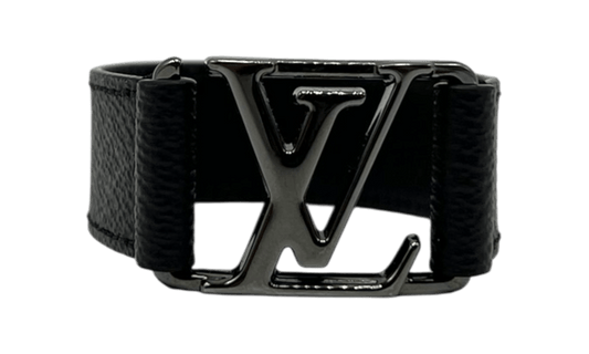 Premium Black Fashion Essential