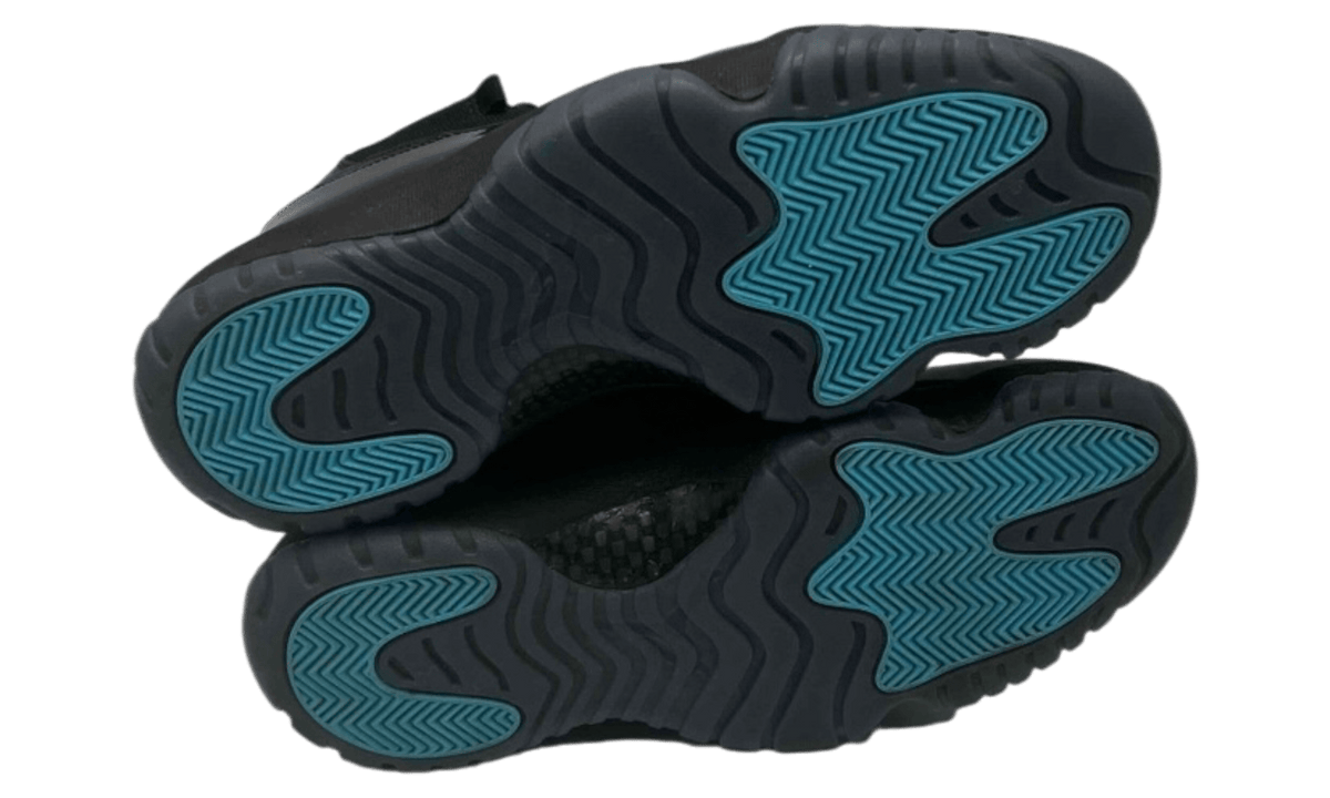 Premium Blue Retro Fashion Essential