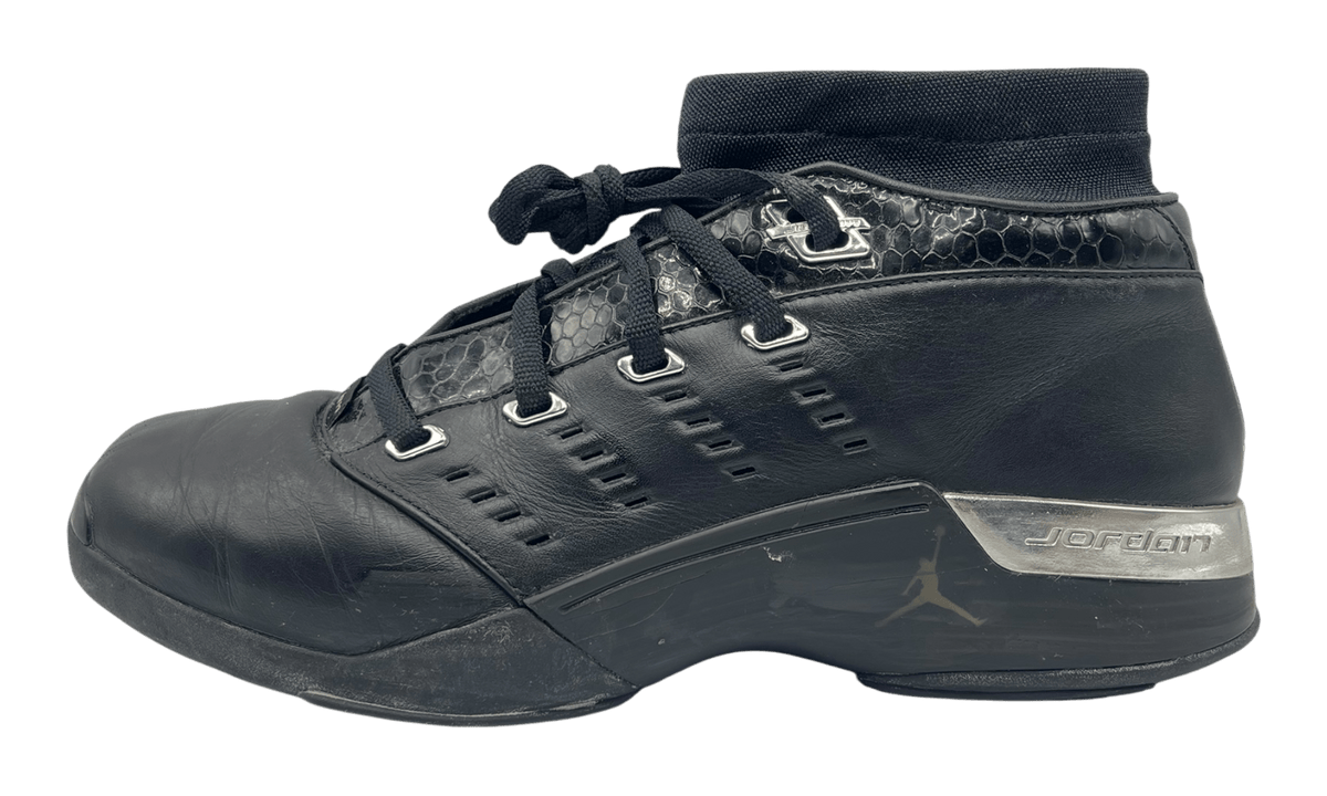Premium Black Low-Top Fashion Essential