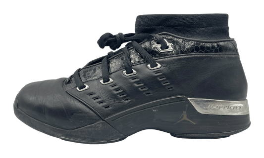 Premium Black Low-Top Fashion Essential
