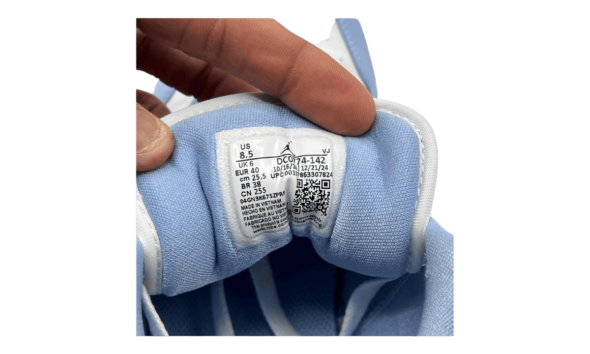 Premium White Low-Top Fashion Essential