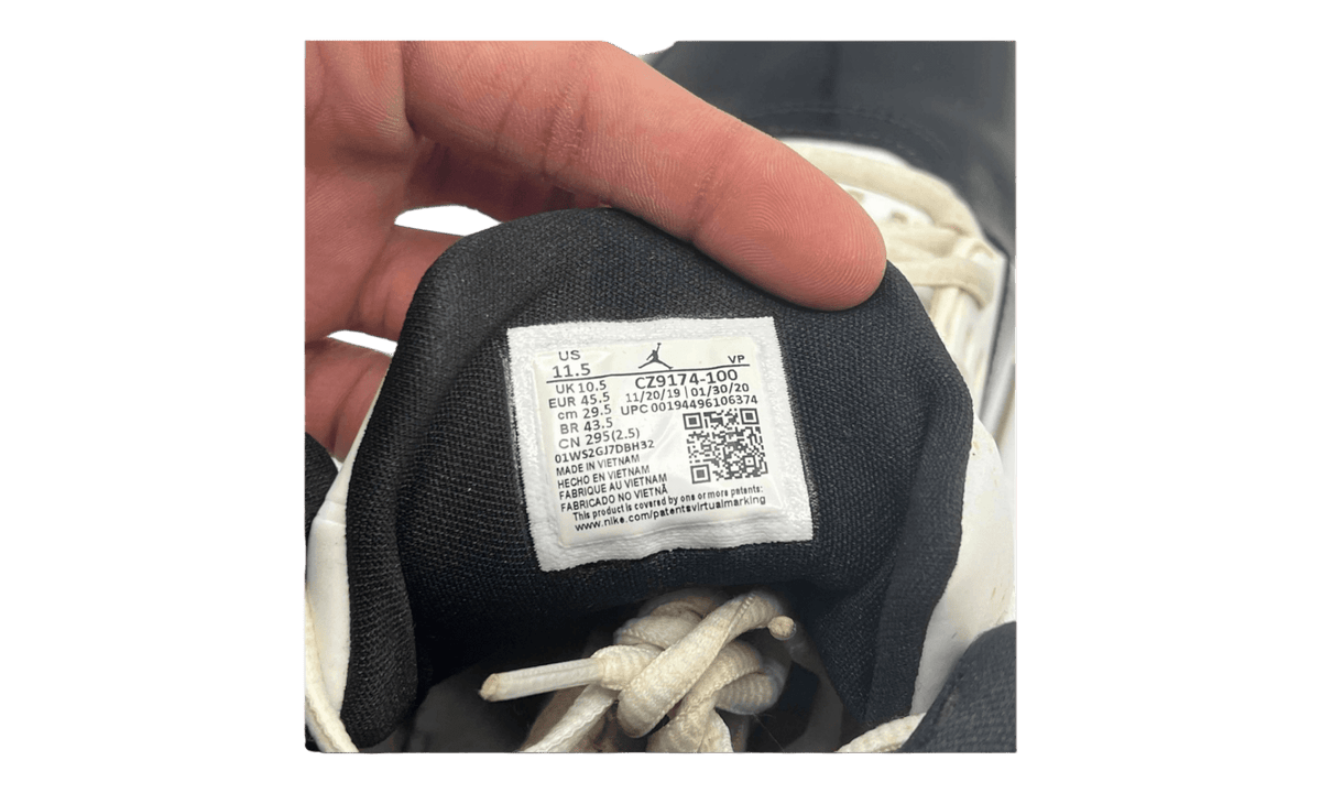 Premium White Fashion Essential