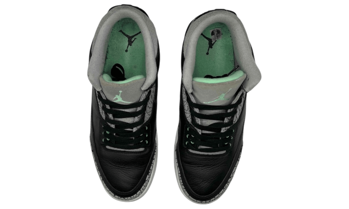 Premium Green Retro Low-Top Fashion Essential