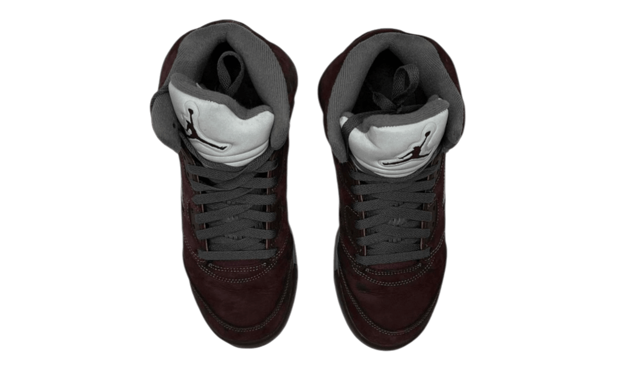 Premium Burgundy Retro Fashion Essential