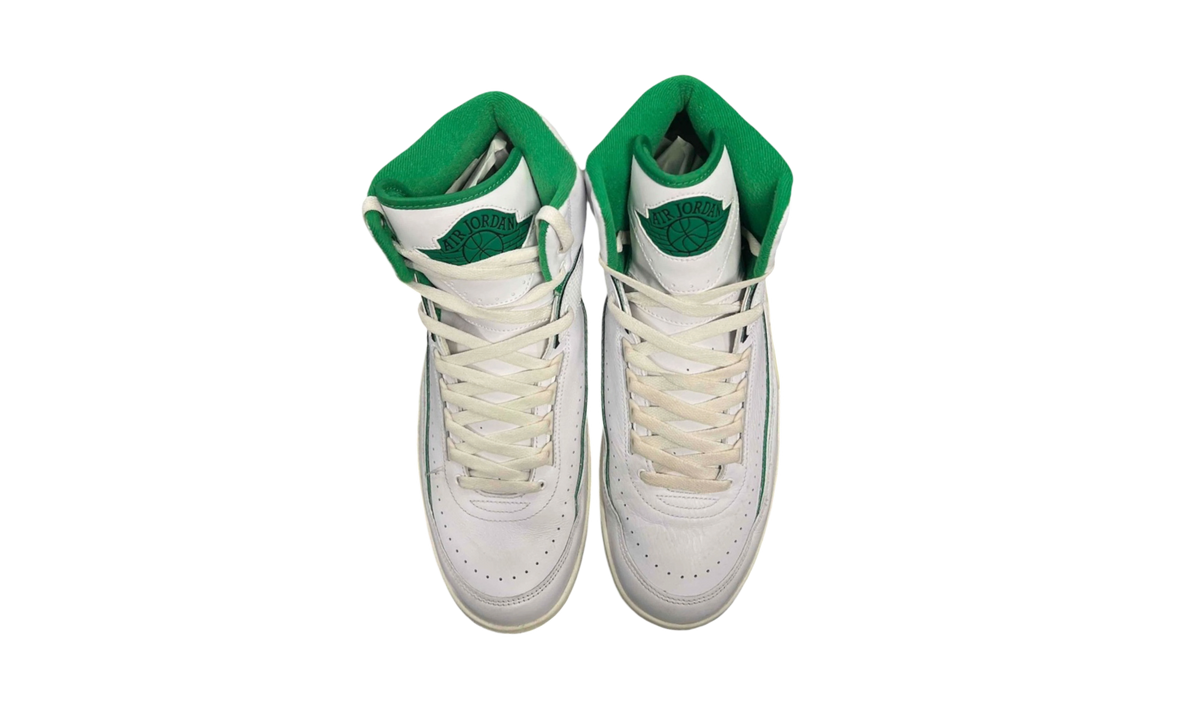 Premium Green Retro Fashion Essential