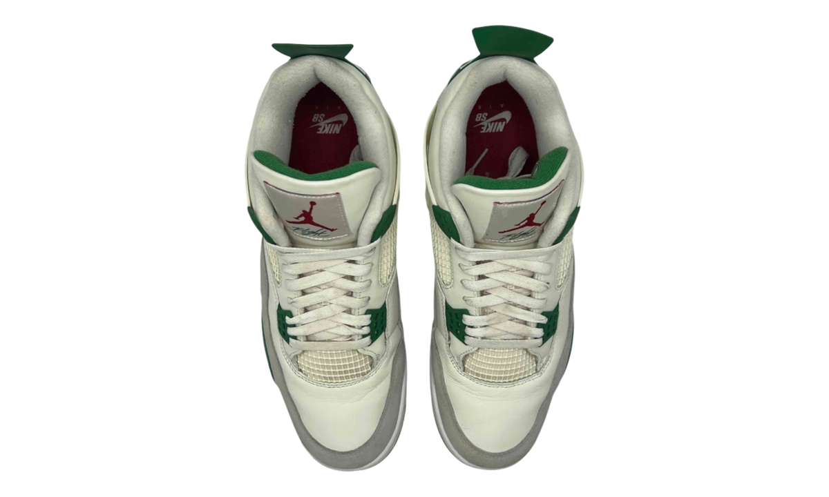 Premium Green Retro Fashion Essential