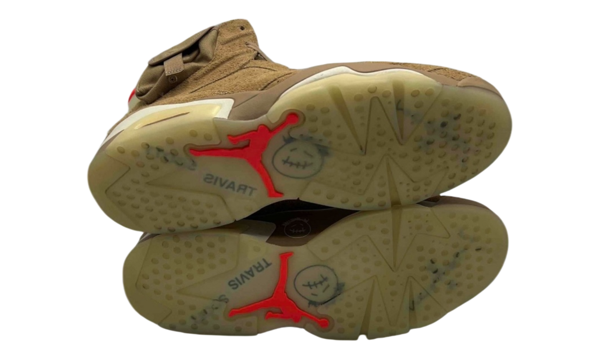 Premium Khaki Retro Fashion Essential
